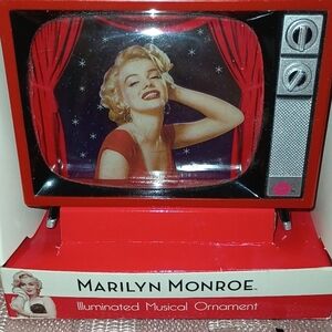 Marilyn Monroe Illuminated Musical Ornament
